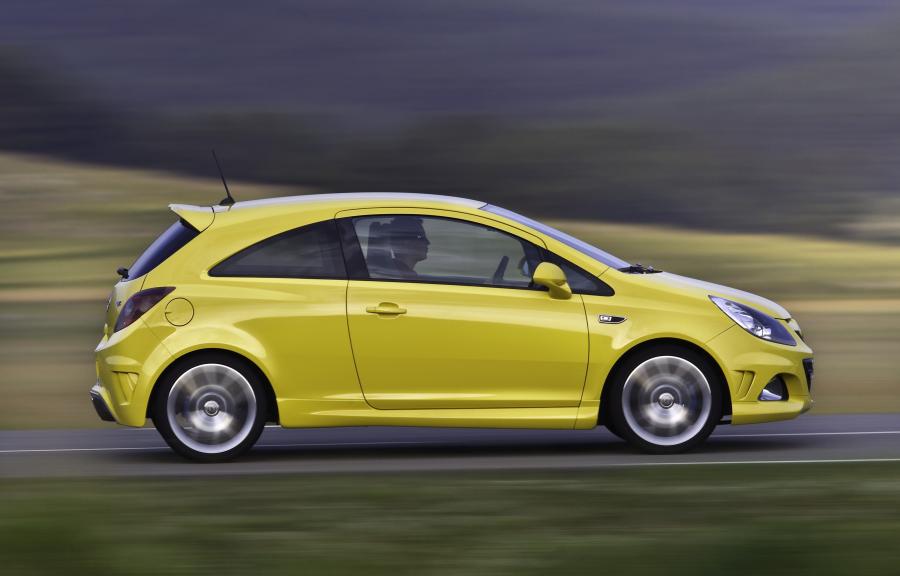 Opel Corsa OPC 2010 года  (фото 17 из 25)